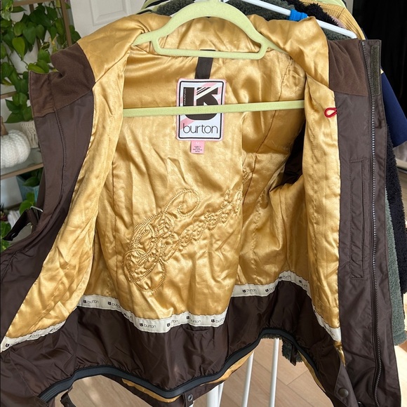 Burton Winter Jacket. Size Medium. Chocolate Brown. - Picture 7 of 8
